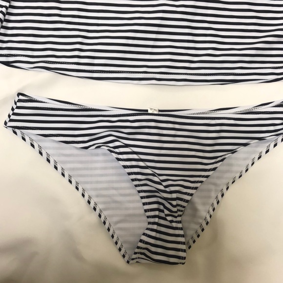 New 2piece striped swimsuit Sz L - Picture 4 of 5